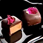 Turkish Praline with Rose - Dark Chocolate and Milk - Selamlique