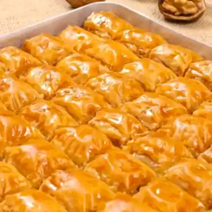 Turkish Baklava with Walnut Mini Classic